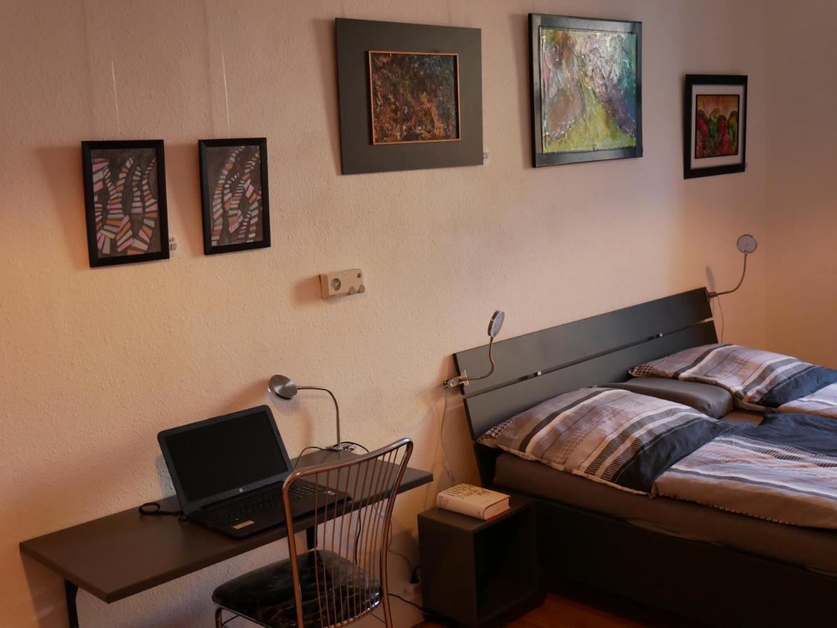 Ferienwohnungen In Der Kunstgalerie Charlie Und Jenny Chemnitz Zewnętrze zdjęcie